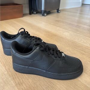 Men’s Black Nike Air Force 1 Sneakers